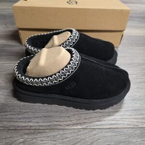 UGG Tasman Slip on Suede Shoes Black Shearling Lined Women's Size 5